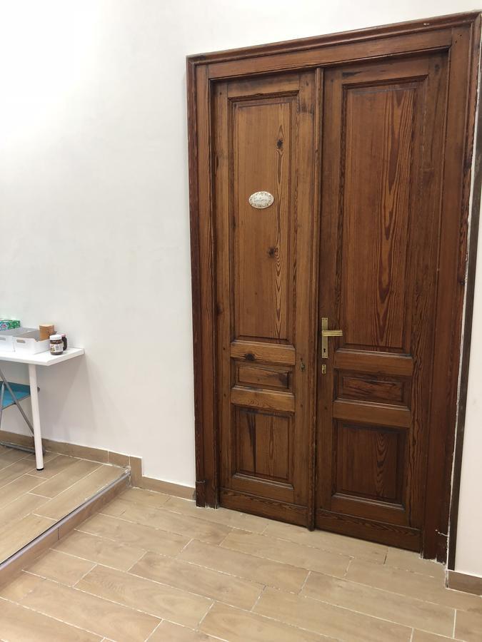 La Casa Di Fafa Bed & Breakfast Наполи Екстериор снимка