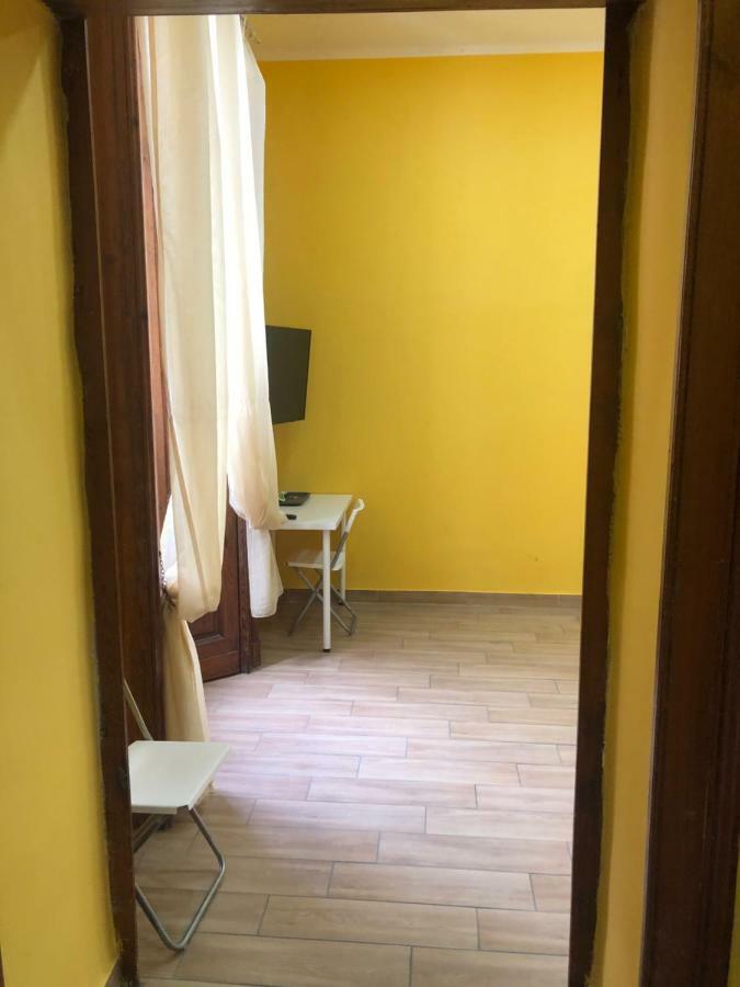 La Casa Di Fafa Bed & Breakfast Наполи Екстериор снимка