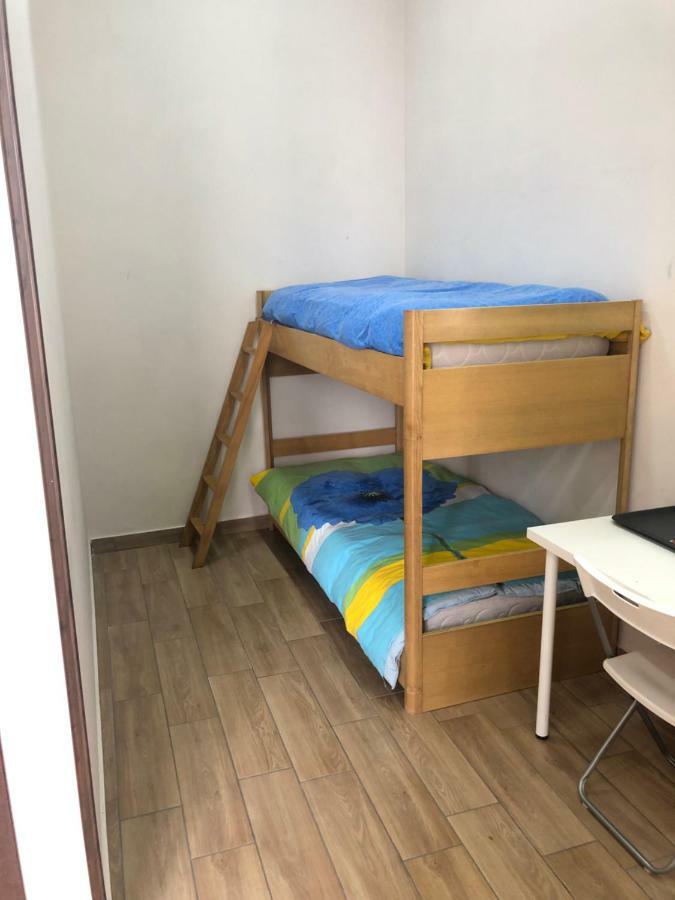 La Casa Di Fafa Bed & Breakfast Наполи Екстериор снимка