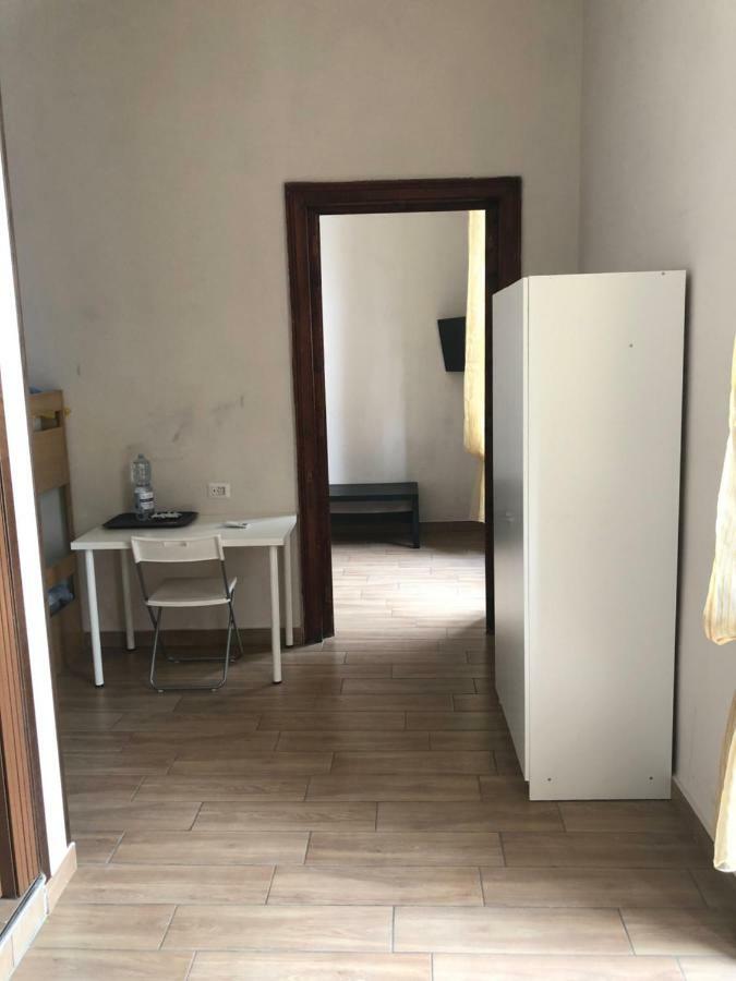 La Casa Di Fafa Bed & Breakfast Наполи Екстериор снимка