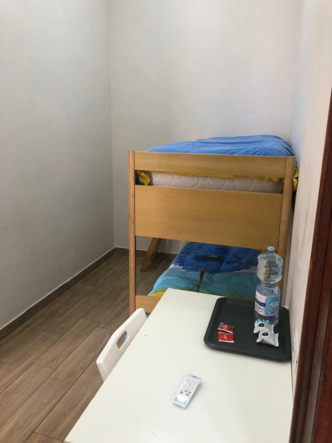 La Casa Di Fafa Bed & Breakfast Наполи Екстериор снимка