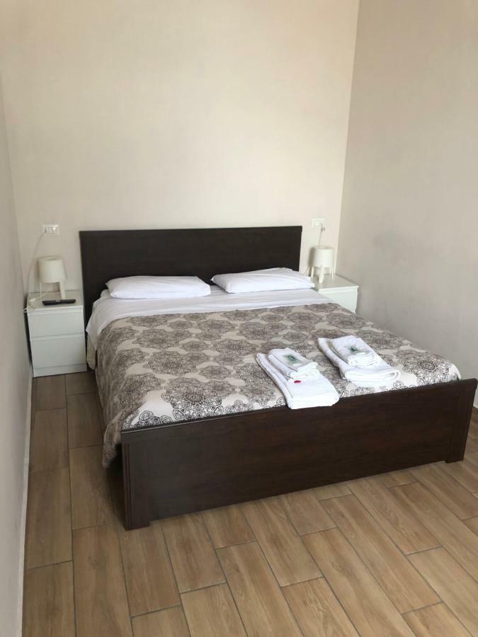 La Casa Di Fafa Bed & Breakfast Наполи Екстериор снимка