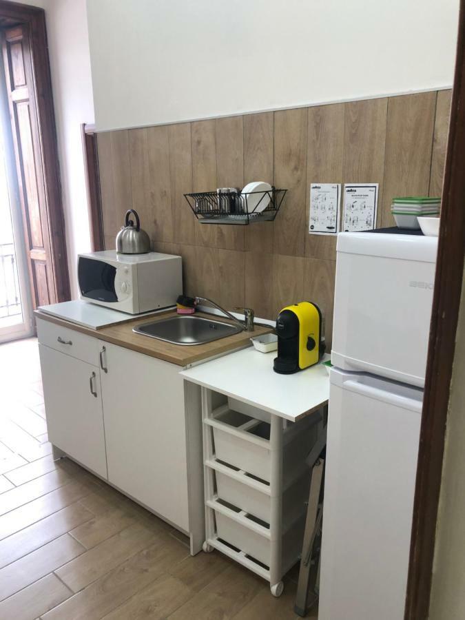 La Casa Di Fafa Bed & Breakfast Наполи Екстериор снимка